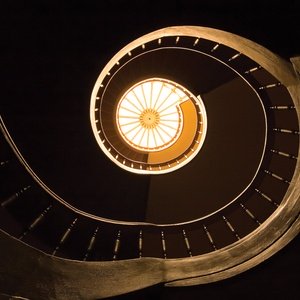 spiral staircase - picture 1