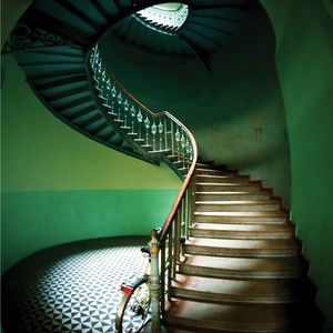 staircase and bicycle - picture 1