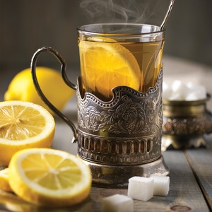 hot tea with lemon - picture 1